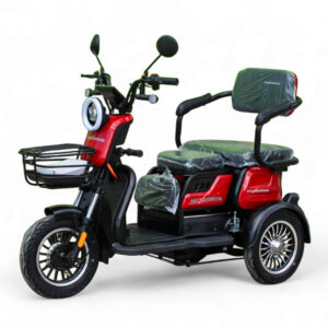Електрическа триколка max motors x1 1500w, 48v, led, крачна спирачка, аларма, 2+1 места
