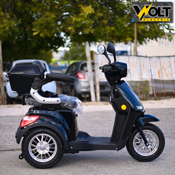 elektricheski trikolki bullmax fm1 led robot black 2.jpg