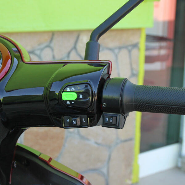 Електкрическа четириколка max motors fm4, 1500w, 60v, 20ah, червен металик