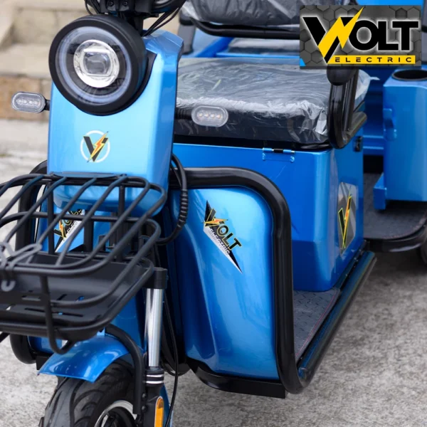 Двуместна карго електрическа триколка volt energy a10 1500w, 48v, 20ah, червен металик
