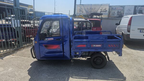 Професионална товарна електрическа триколка с кабина, товароносимост 600 кг, bullmax cargo cab 4000w, синя