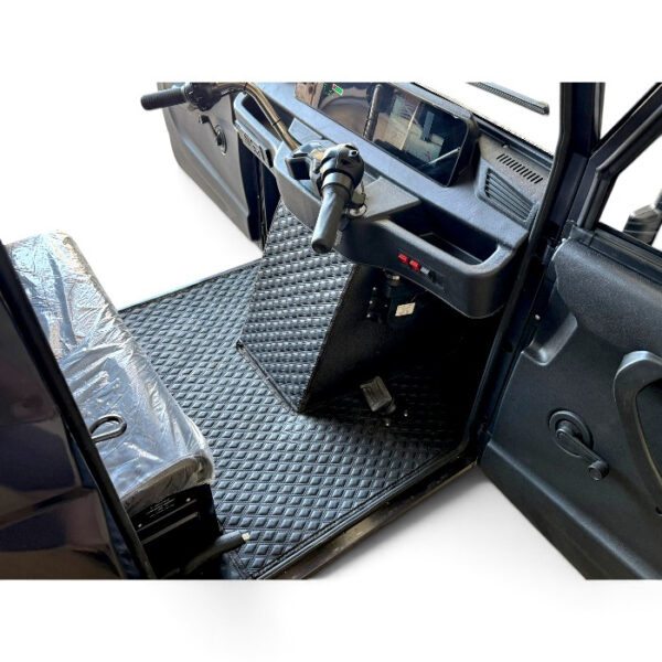 Професионална товарна електрическа триколка с кабина, товароносимост 600 кг, bullmax cargo cab 4000w, черна