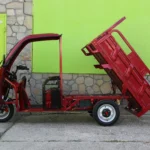 Селскостопанска товарна електрическа триколка 2000w с покрив (600 кг товар, 60v 45ah)