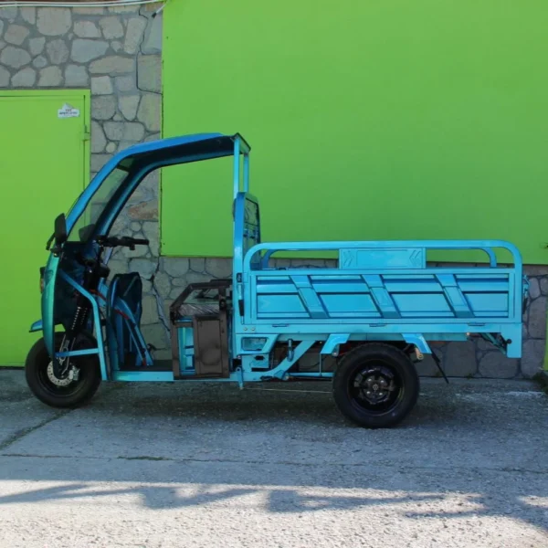 Селскостопанска товарна електрическа триколка 2000w с покрив, 600 кг товар, 60v, 45ah, синя